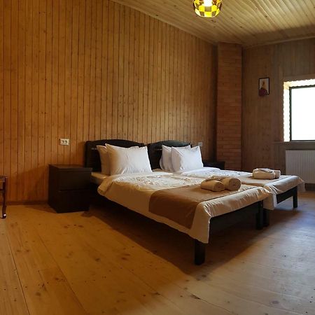 Bana Hotell Kazbegi Exteriör bild