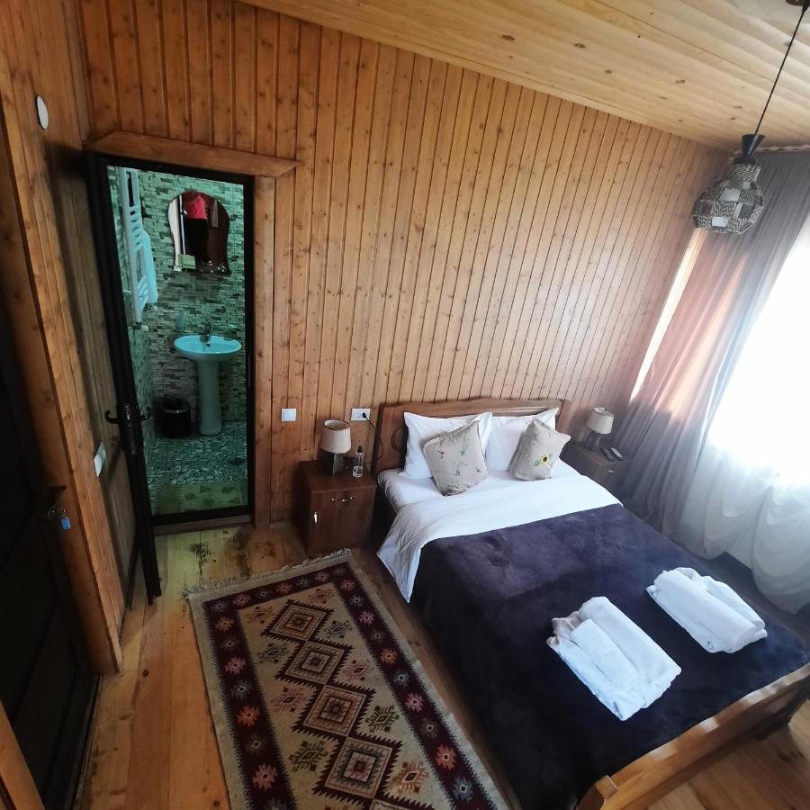 Bana Hotell Kazbegi Exteriör bild