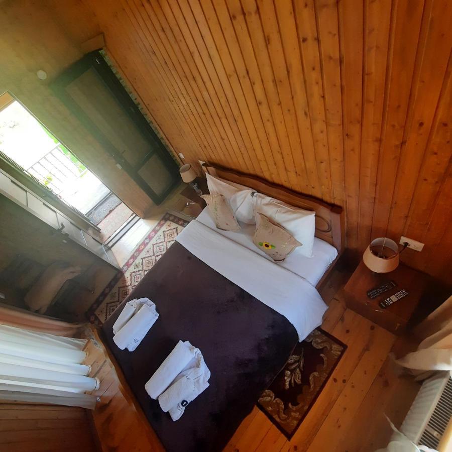 Bana Hotell Kazbegi Exteriör bild