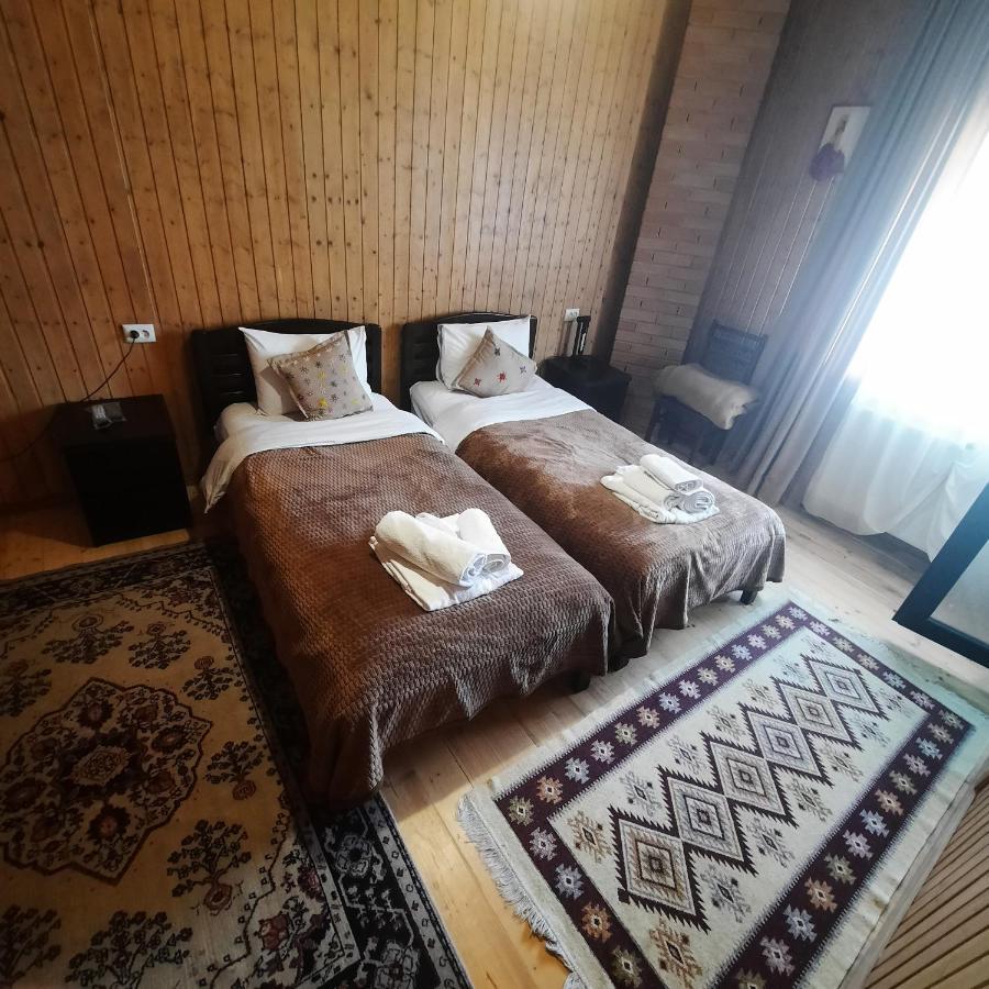 Bana Hotell Kazbegi Exteriör bild