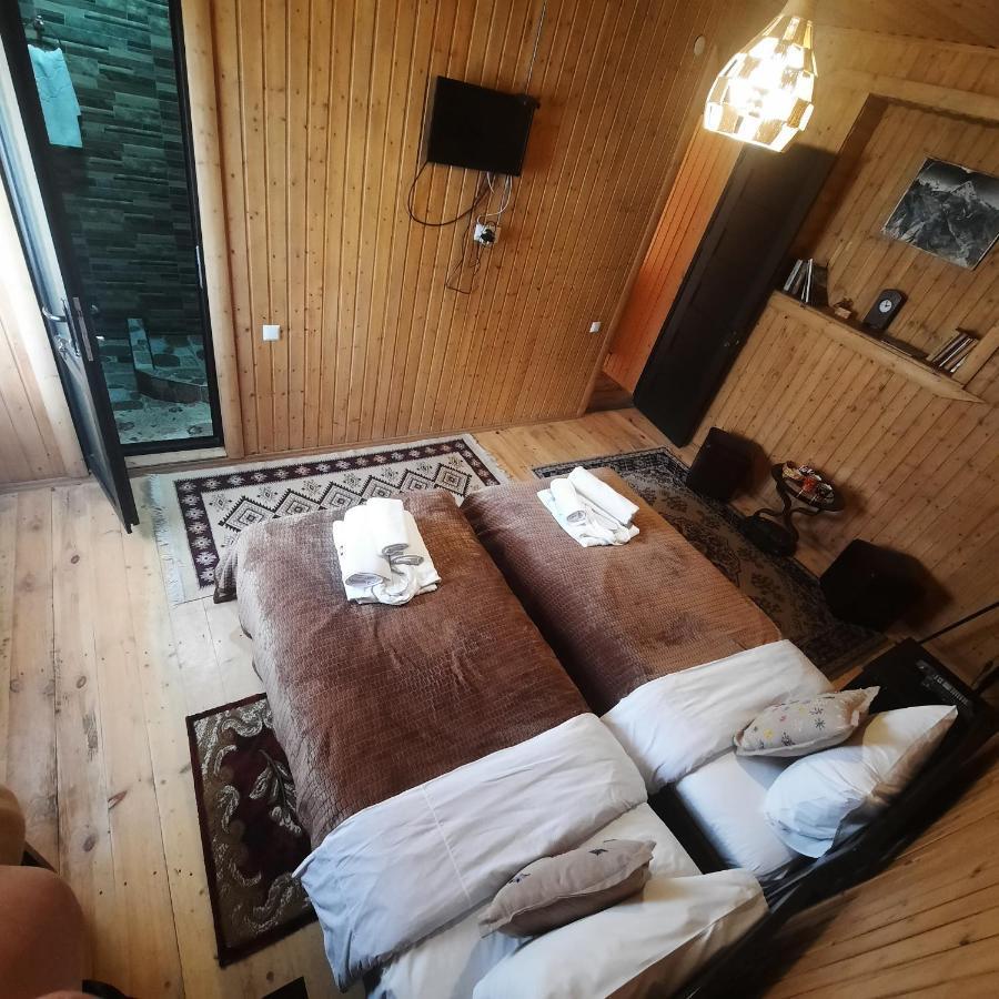 Bana Hotell Kazbegi Exteriör bild