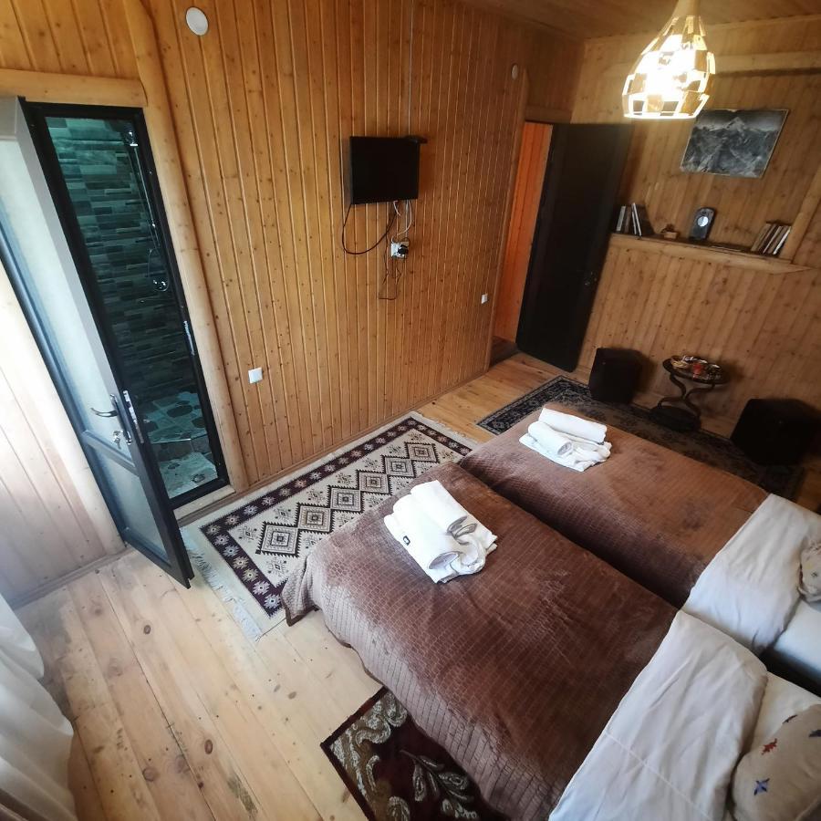 Bana Hotell Kazbegi Exteriör bild