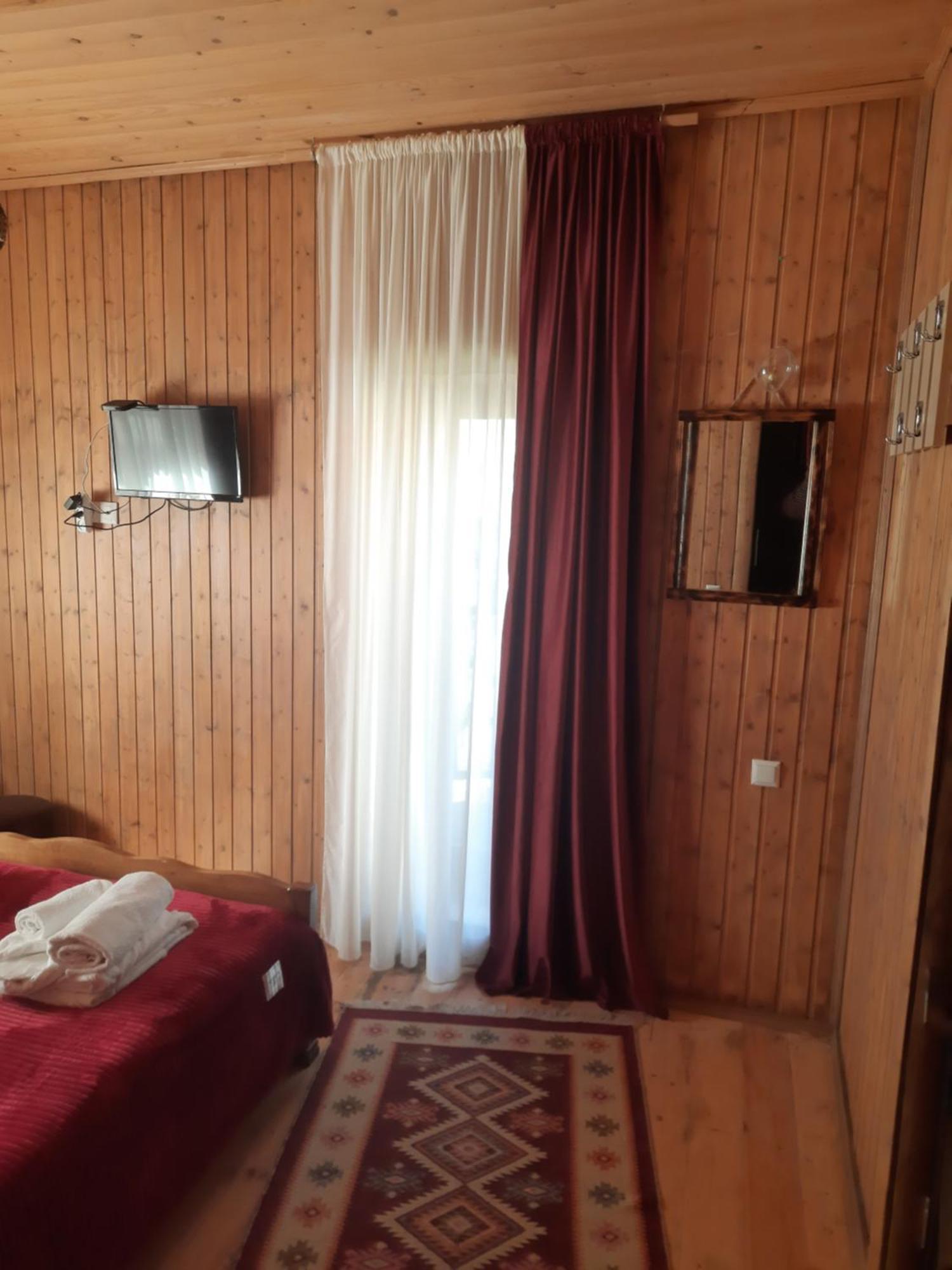 Bana Hotell Kazbegi Exteriör bild