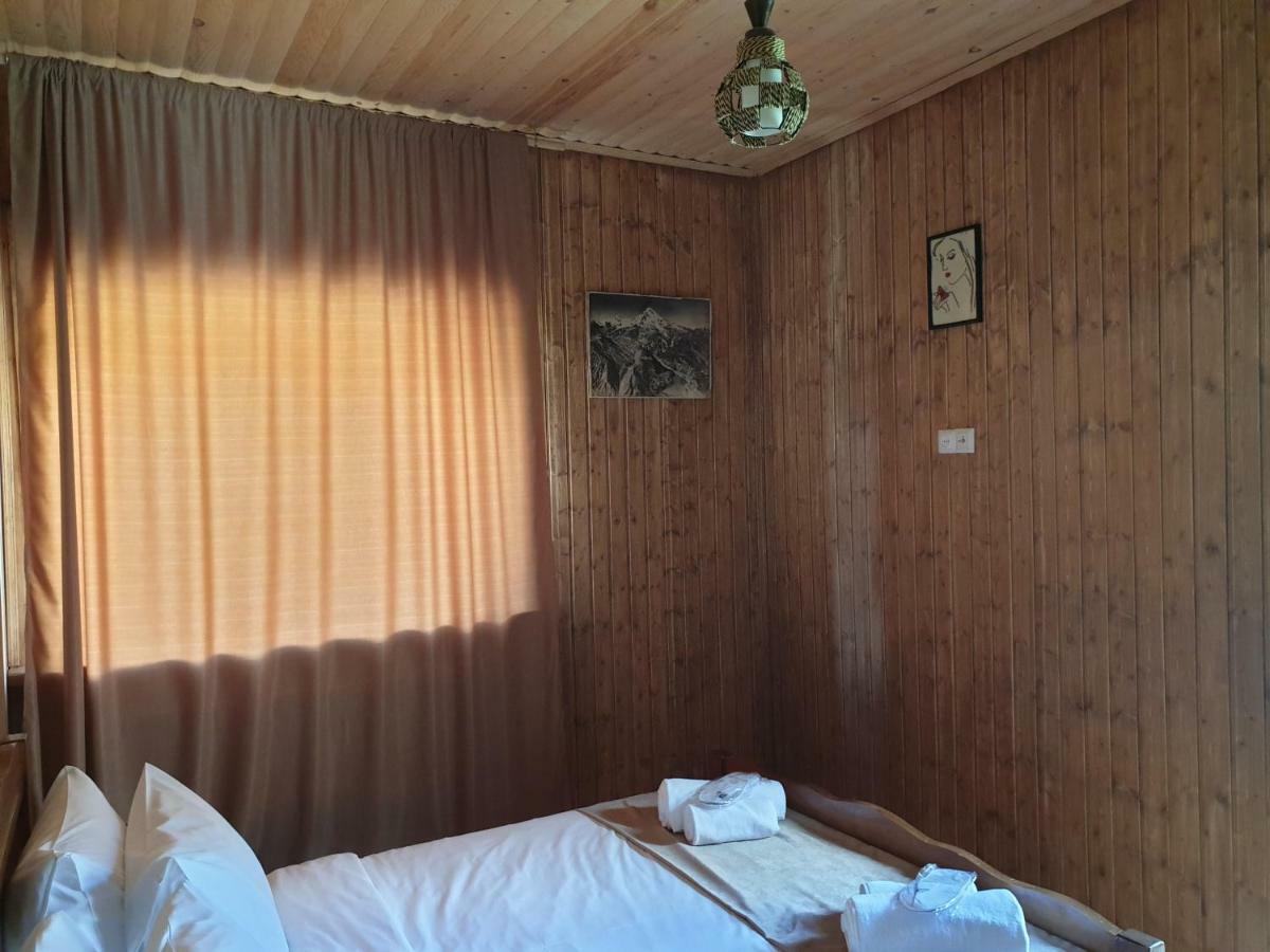 Bana Hotell Kazbegi Exteriör bild