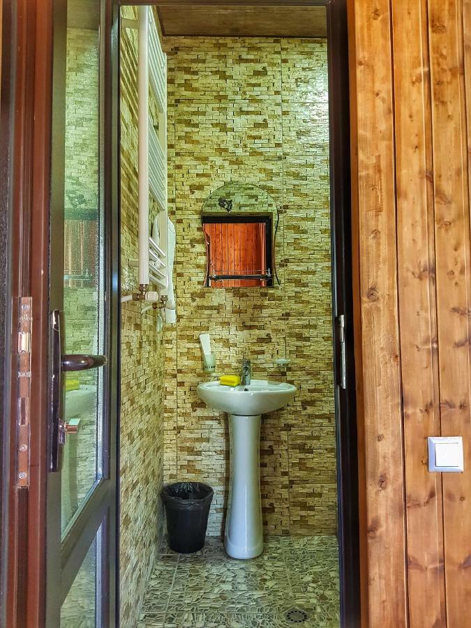 Bana Hotell Kazbegi Exteriör bild