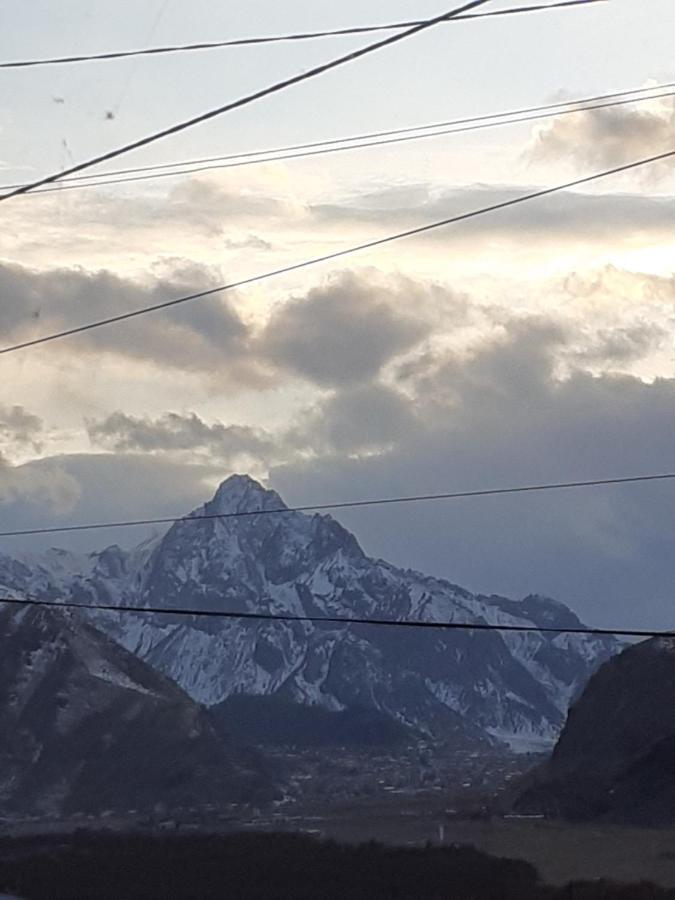 Bana Hotell Kazbegi Exteriör bild